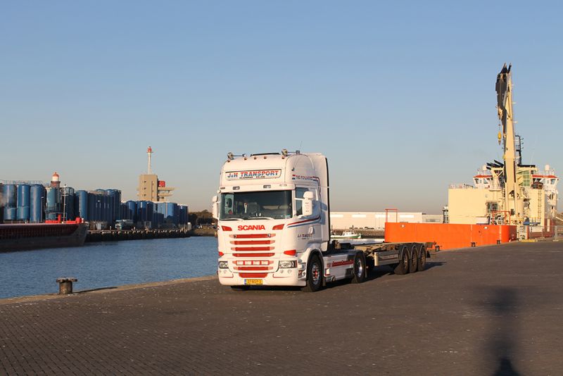 J&H Transport Velserbroek Nederland